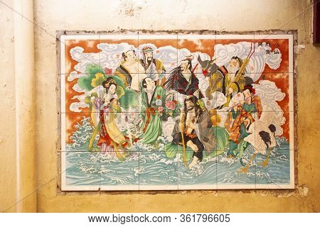Pattani, Thailand - August 16 : Buddha God Goddess Painting And Decoration Of Leng Chu Kiang Or Chao