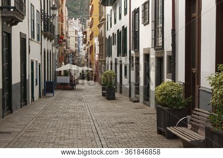 Shopping Street (alvarez De Abreu) In Santa Cruz, La Palma, Canary Isles