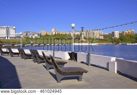 Cheboksary, Russia, 13.05.2022. The Capital Of The Chuvash Republic. The Embankment Of The Volga Riv