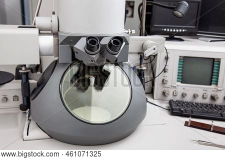 Electron Microscope In A Scientific Laboratory Used For Diagnosis And Research.