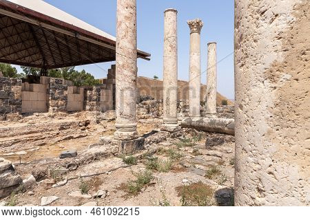 Beit Shean, Israel, August 06, 2022 : Partially Restored Ruins Of One Of The Cities Of The Decapolis