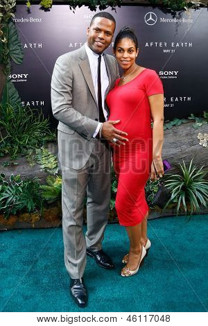 NEW YORK - huhtikuu: A. J. Calloway (L) ja Dionne Walker istuntopäivä 