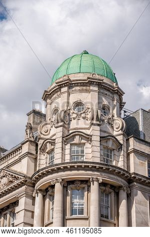 Beatiful Archicture On Regent Street In London.