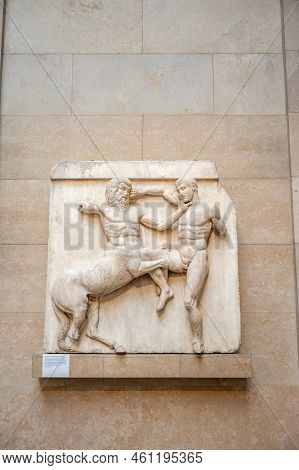 London, Uk - August 19, 2022: Exhibits From Classical Greece Inside The Famous British Muesum In Lon