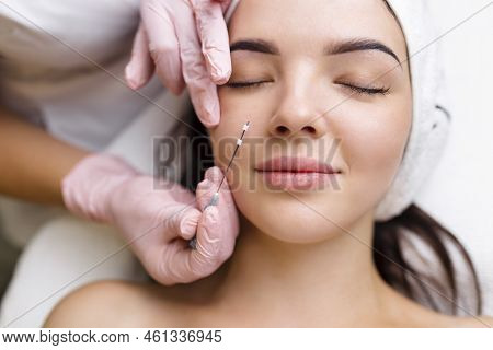 Face Lifting Pdo Suture Operation. Innovative Technique Of New Thread Lift, Cosmetologist Preparing 