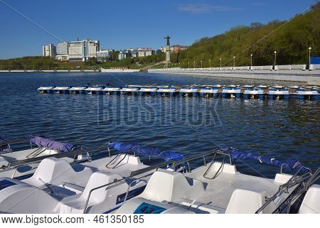 Cheboksary, Russia, 13.05.2022. The Capital Of The Chuvash Republic. Pleasure Boat Pier On The Volga