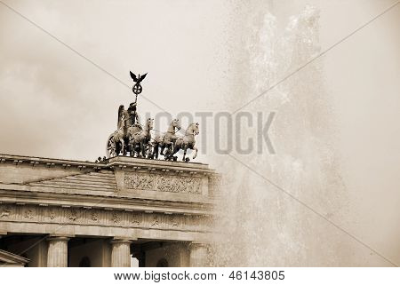 Brandenburg Kapısı