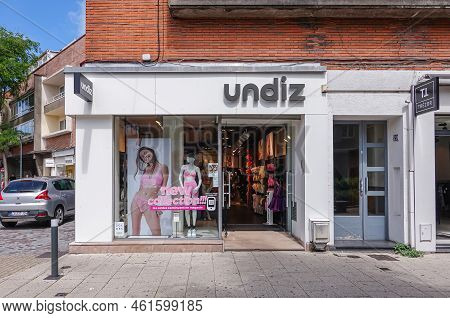 Europe, France, Dunkerque - July 9, 2022: Closeup Of Display Window And Entrance To Undiz, Female Li