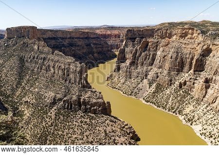 Devil Canyon Overlook, A Viewpoint Onto Bighorn Lake In The Bighorn Canyon National Recreation Area,