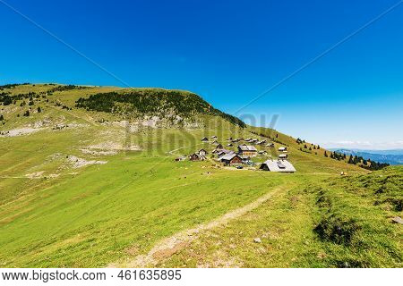 Small Village And Panoramic View Of The Osternig Or Oisternig Mountain Peak, Carnic Alps, Feistritz 