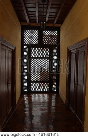 Icod De Los Vinos, Tenerife, Canary Islands, Spain, September 17, 2022: Lattice Door In The Former L