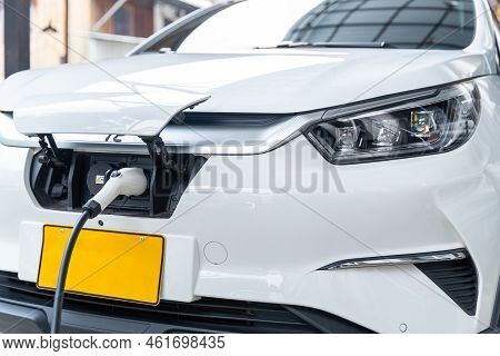 Ev Car. Charging Re Technology Industry Transport Which Are The Future Of The Automobile At Home. Co