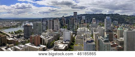 Letecký pohled na panoráma města Portland Oregon
