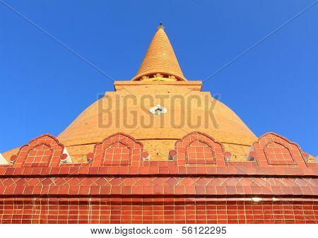 Phra Prathom Jedi, The Big Pagoda Of Thailand