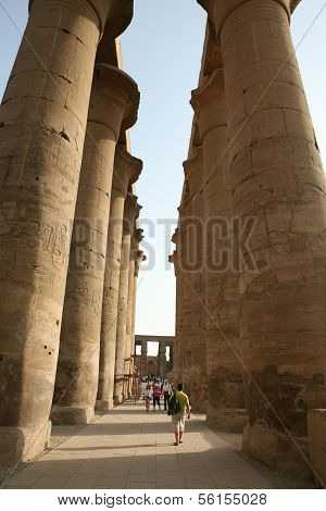 riesige Spalten in Luxor-Tempel in Ã„gypten.