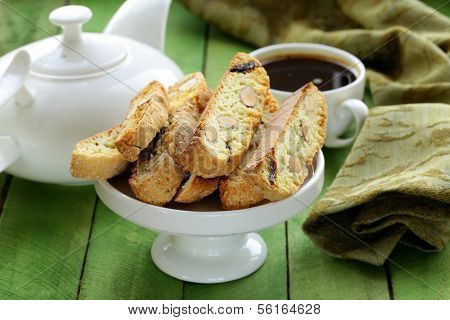 traditional Italian biscotti cookies (cantucci)