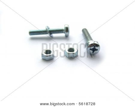Pernos de metales