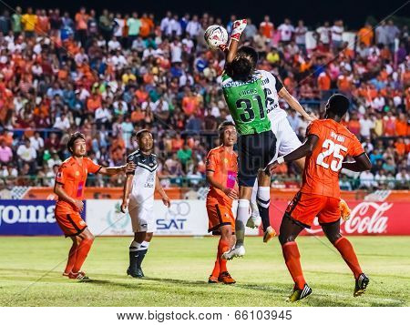 Sisaket Thailand-may 28: Lucas Daniel Of Sisaket Fc. In Action During Thai Premier League Between Si