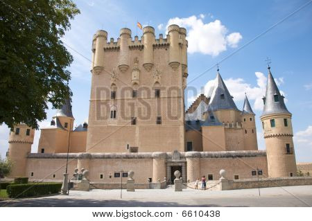 Frente de Segovia Castillo