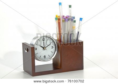 Battery Operated Analogue Clock With Colorful Pens In Holder