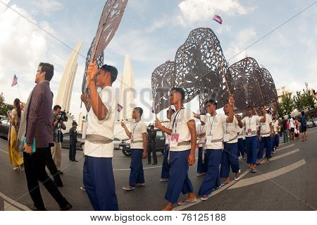Actors Holding Puppets In Harmony World Puppet Carnival In Bangkok,Thailand 2014 Parade.