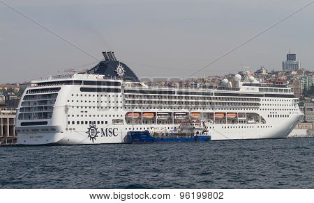 Cruise Ship