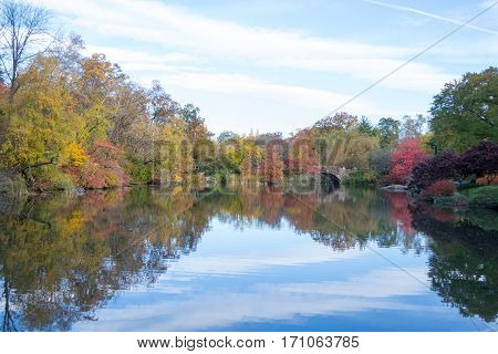Gapstow Bridge In A Colorfull Fall Morning