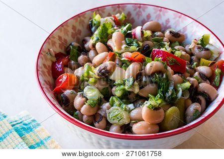 Kidney Bean Salad With Tomatoes, Parsley And Dill / Borulce Salatasi / Salata.