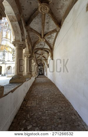 Tomar, Portugal - June 24, 2018:  View Of The Narrow Ambulatory Of The Hostelry Cloister, In The Con