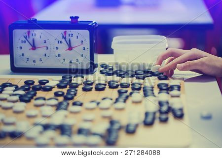 Chinese Go Games With Countdown Clock For Fighting.