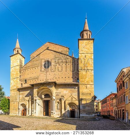 View At The Facade Cathedral Of Saint Domninus (san Donnino) Of Fidenza - Italy