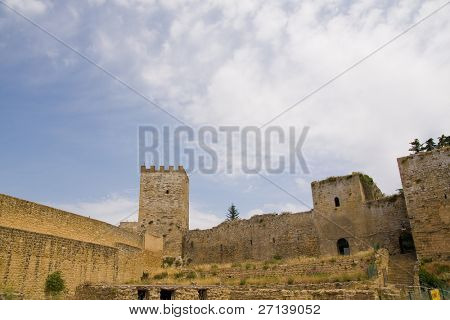 detalle de la arquitectura típica del casco antiguo de la siciliana