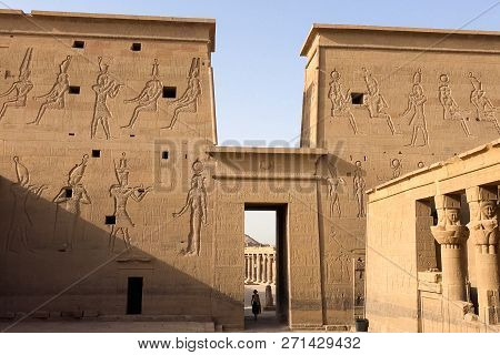 Giza Museum Complex, Egypt - 27 August 2017: Buildings And Columns Of Ancient Egyptian Megaliths. An