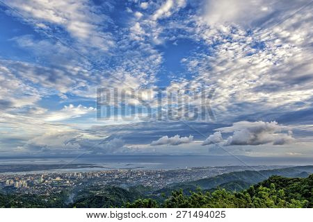 The Beautiful Bird View Of The Cebu City From The Tops Outlook Of The Phlippines.