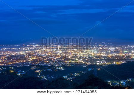 The Beautiful Bird View Of The Cebu City From The Tops Outlook Of The Phlippines.