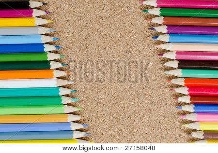 The colour pencils on Ã?Ã?Ã?ÃÂorkboard. School concept