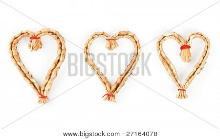 Corazones decorativos dispersa de Navidad aislado en blanco