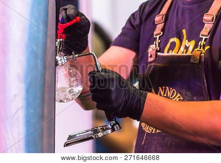 Showcase Syphon Coffee Maker By Syphonist.