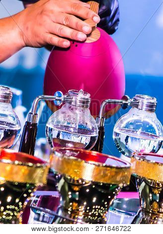 Showcase Syphon Coffee Maker By Syphonist.