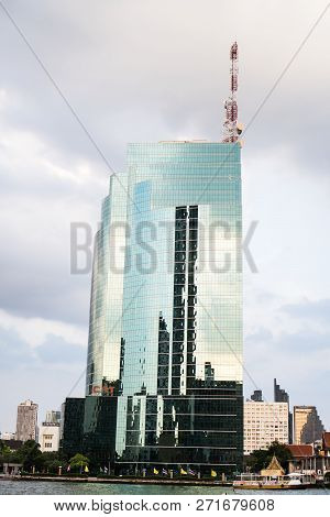 Bangkok, Thailand-november 23,2018 : Modern Glass Business Office Building Skyscrapers Over Blue Clo