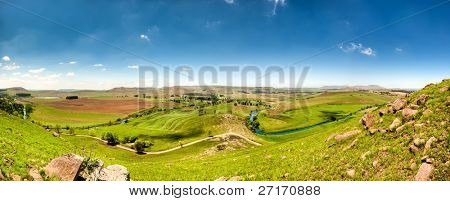 Krásný veiw nad údolím na farmě