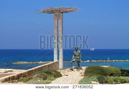 Chlorakas Village, Paphos District, Cyprus, May 16th, 2014: Monument Of Memory And Honour Of The Eok