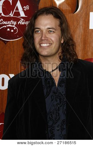 LOS ANGELES - DEC 5: Lucas Hoge dorazí na americké Country Awards 2011 v MGM Grand Garden jsou