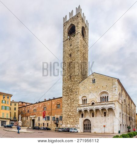 View At The Building Of Palace Broletto In Brescia - Italy