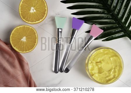 Selicon Brush For Face Mask And Cream