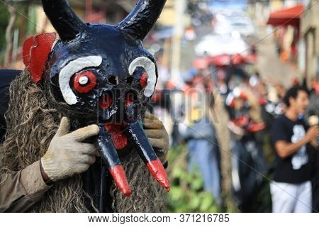 Salvador, Bahia / Brazil - January 24, 2016: Members Of The Cultural Group Caretas From Praia Do For
