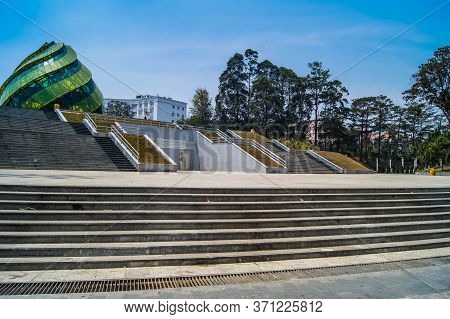Da Lat, Vietnam - April 5, 2016: Lotus Shop Square And Stairs.