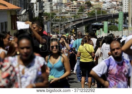 Salvador, Bahia / Brazil - October13, 2019: Devotees Arrive At Fonte Nova Arena In Salvador, For Mas