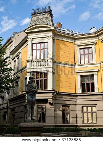 Klassisk 1800-tals arkitektur i Oslo