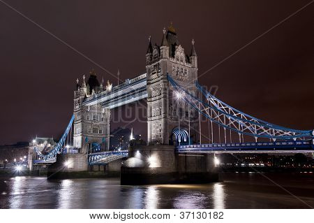 Tower Bridge gece